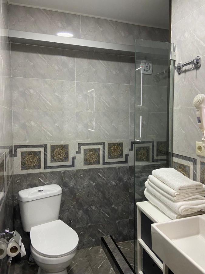 Hotel Sonata Батуми Экстерьер фото