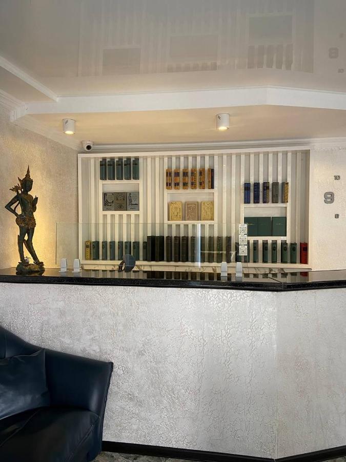 Hotel Sonata Батуми Экстерьер фото